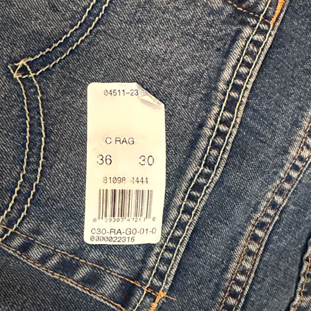 Levi's Men's Classic Indigo Straight Jeans - Picture 5 of 5